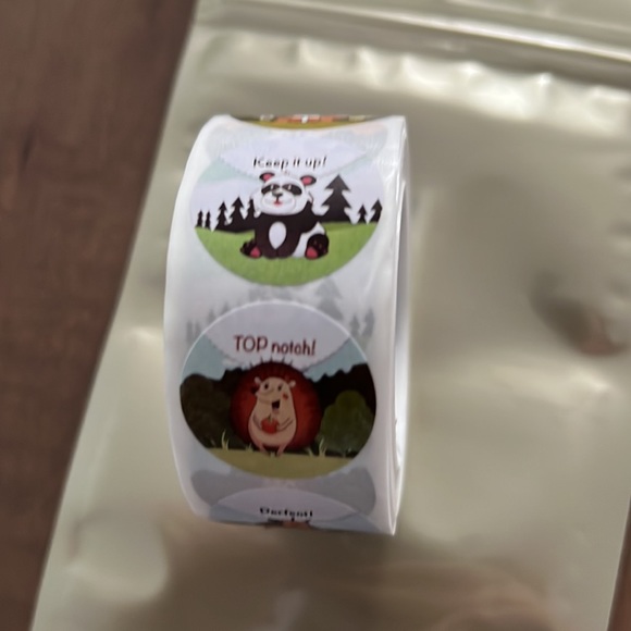 2/25$ 500 pcs Animal Stickers 1" inch (8 Designs) - Picture 4 of 7